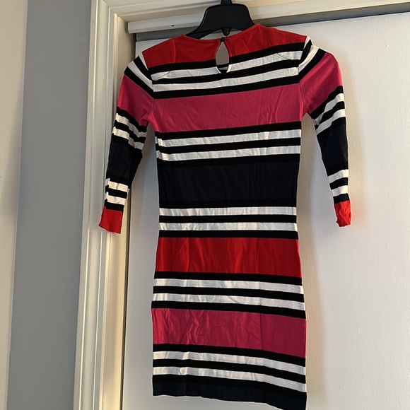 French Connection Lightweight 3/4 Sleeve Stripped Dress - Picture 4 of 4